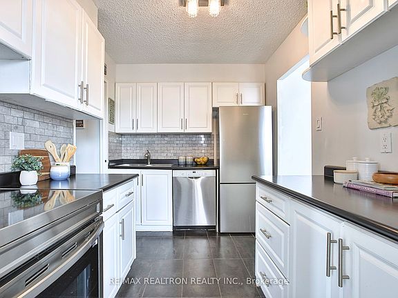 4th image of 5 Parkway Forest Dr #711