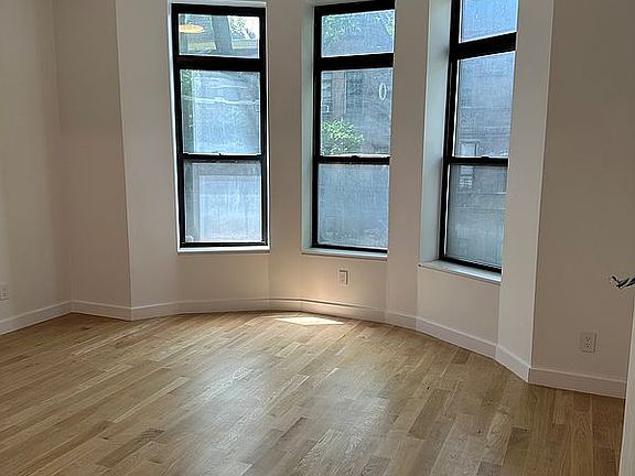 5th image of 49 W 90th St APT 2a