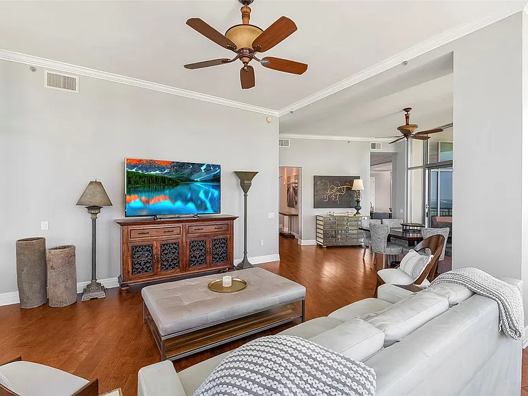 801 E Beach Dr #TW2704 — Photo 14
