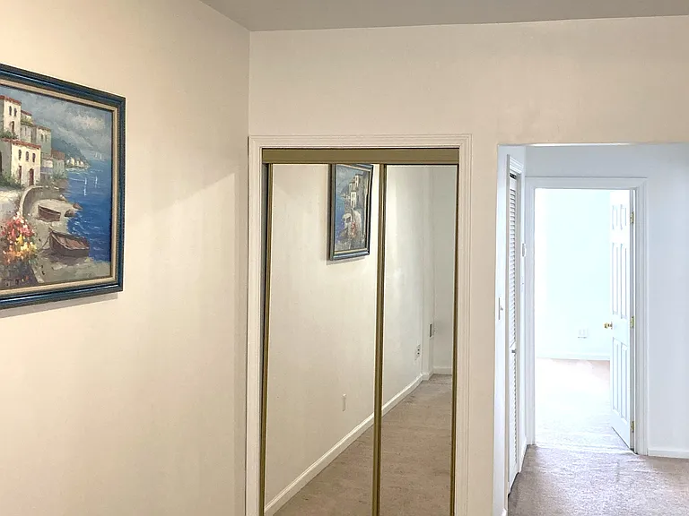 3401 Forbes Ave #403 — Photo 4