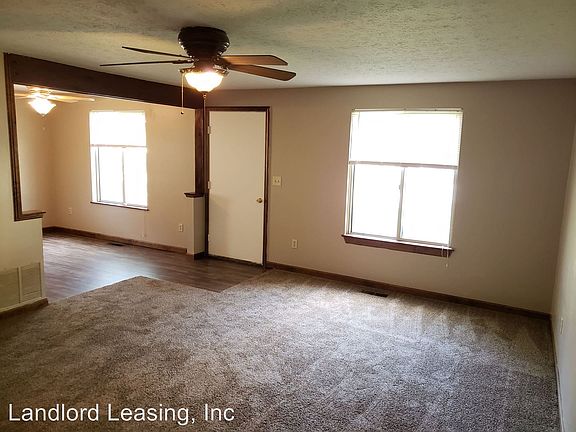 3rd image of 6230 Rosebelle Ave