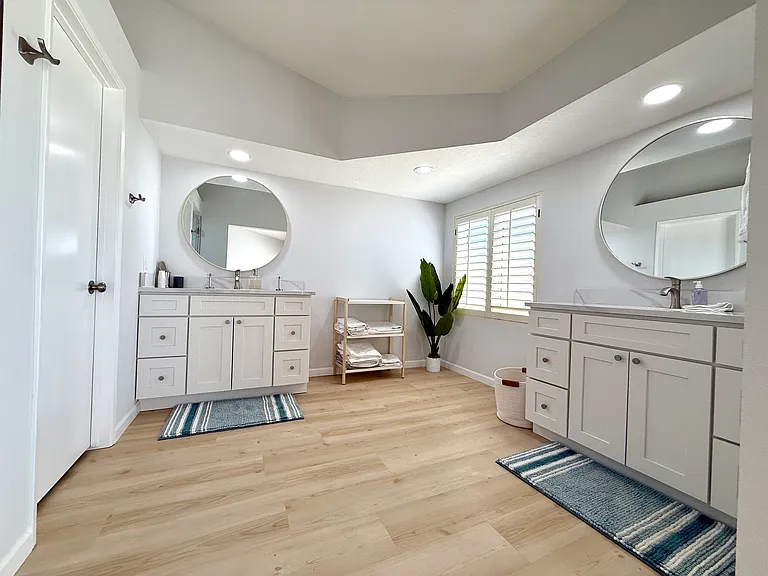 Vista Lago Cir N — Photo 10