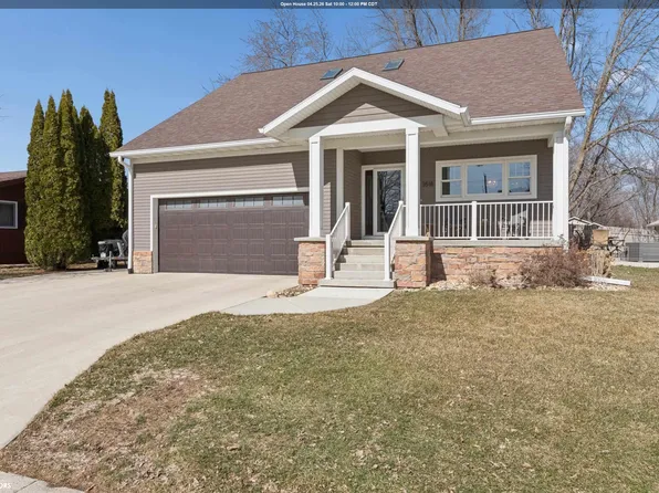 3518 N Shore Dr, Clear Lake, IA 50428