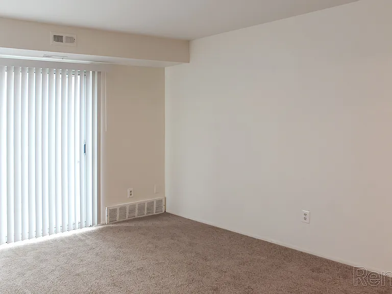 The Glens Apartments — Photo 6