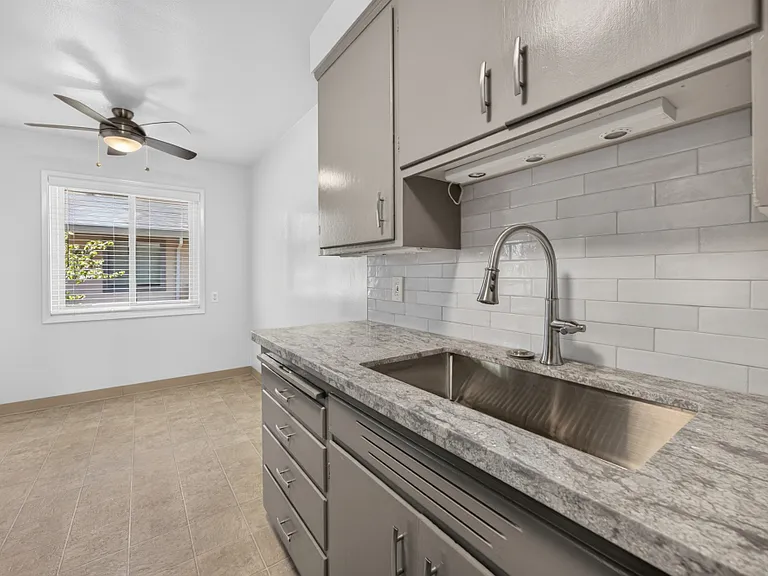 1624 T St #8 — Photo 7