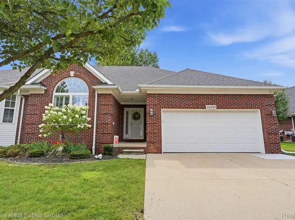44190 Orion Dr, Sterling Heights, MI 48314