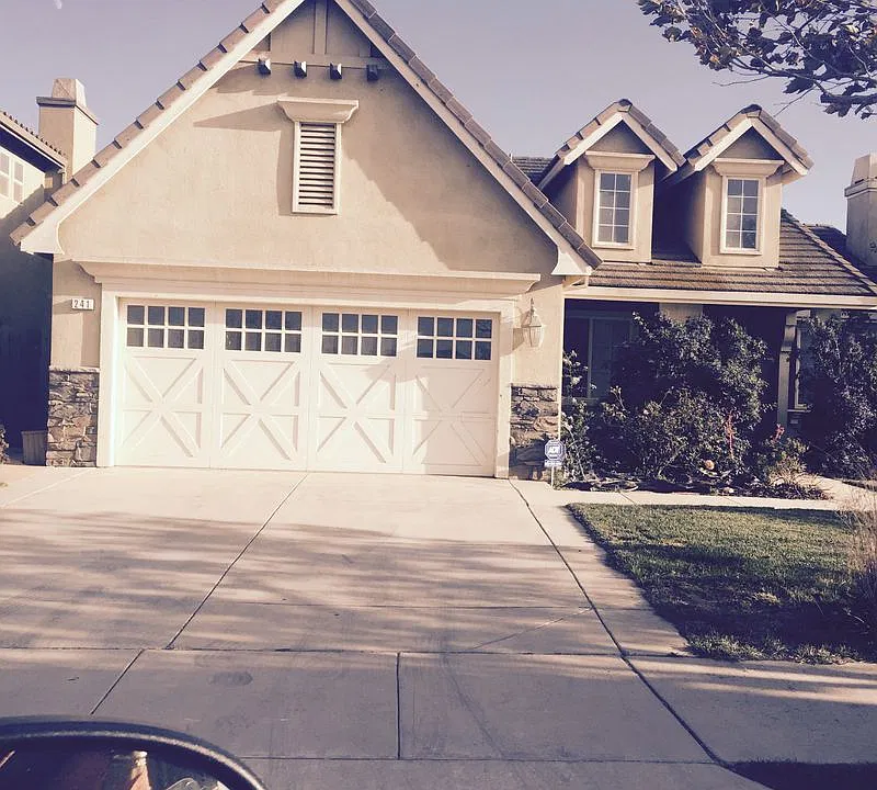 241 Apple Ave