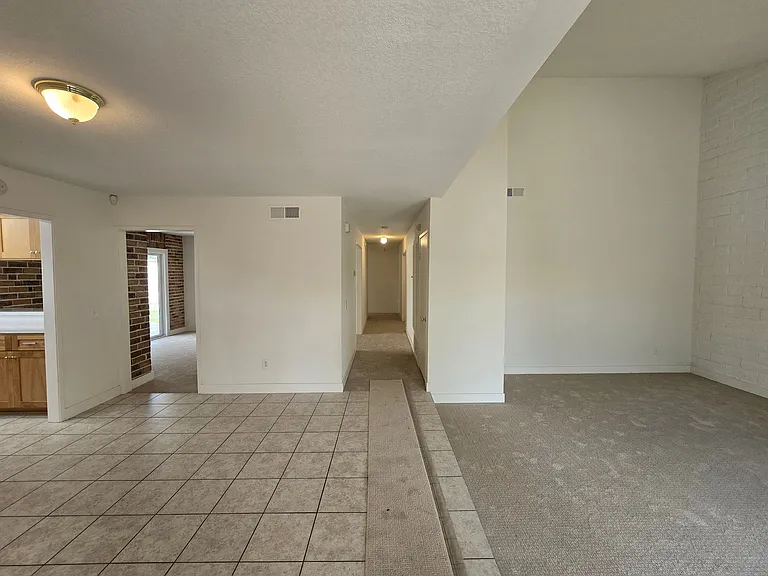 5404 Quince St — Photo 9