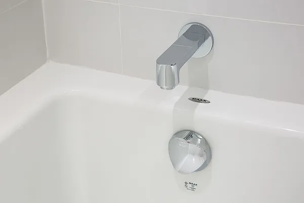 Rented by Bold New York | media 26