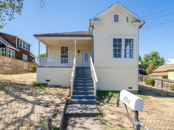 1834 Willis St, Redding, CA 96001