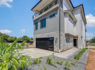 420 Lake St., Kingsland, TX 78639