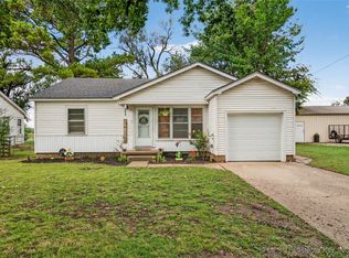 311 S Hamilton Ave, Dewey, OK 74029