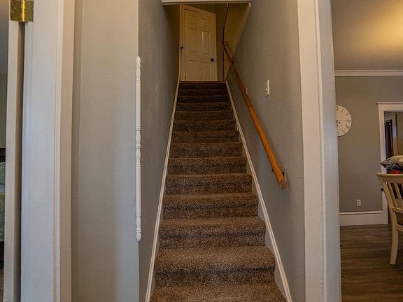 5th image of 313 College Ave