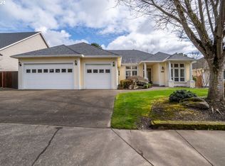 28048 SW Willow Creek Dr, Wilsonville, OR 97070