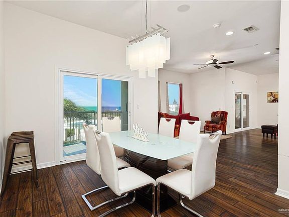4th image of 100 Harbor St #61