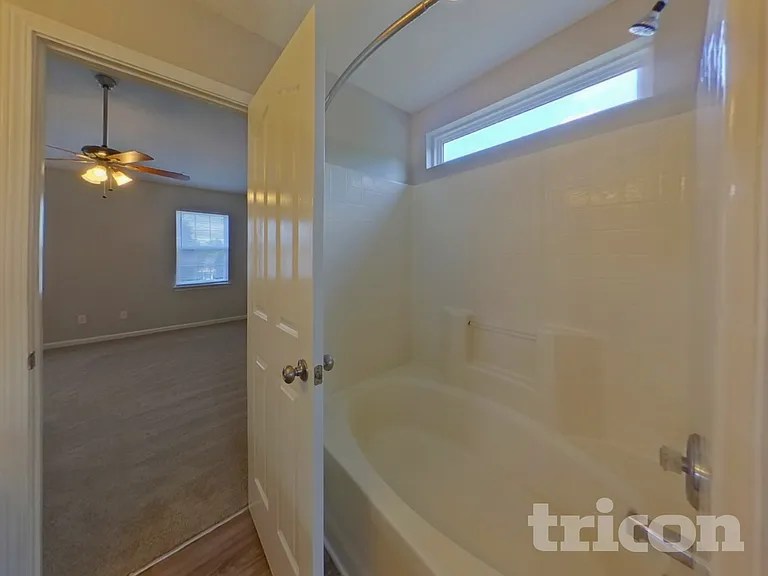 12724 Deaton Hill Dr — Photo 11