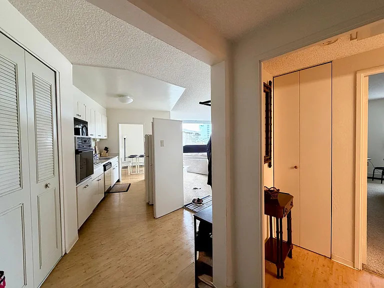 1200 Gough St #2F — Photo 8