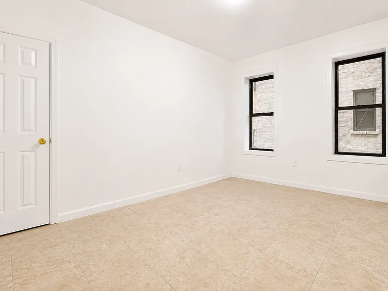 652 W 163rd St #1A — Photo 5