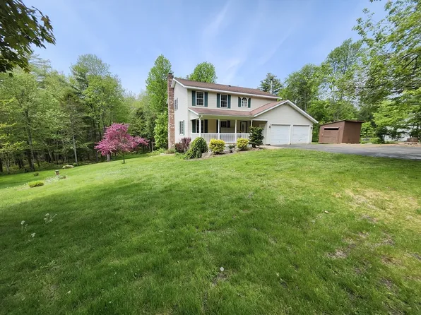 145 Sawyer St, Gardner, MA 01440