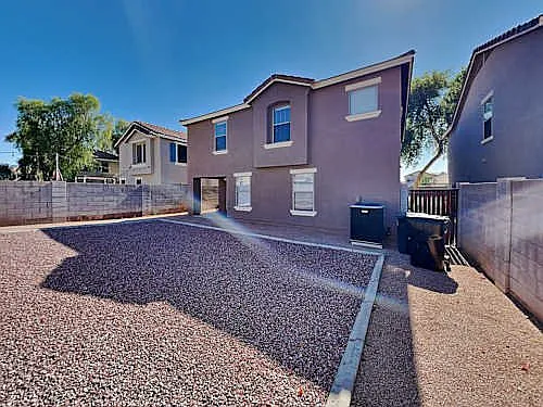 3122 S Penrose Ct — Photo 2