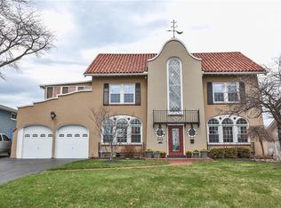 380 Edgemere Dr, Rochester, NY 14612