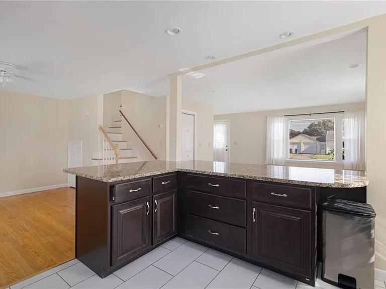 9 Chestnut Hill Rd #B — Photo 9