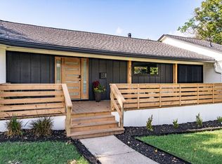 2515 Sweetbriar Dr, Dallas, TX 75228