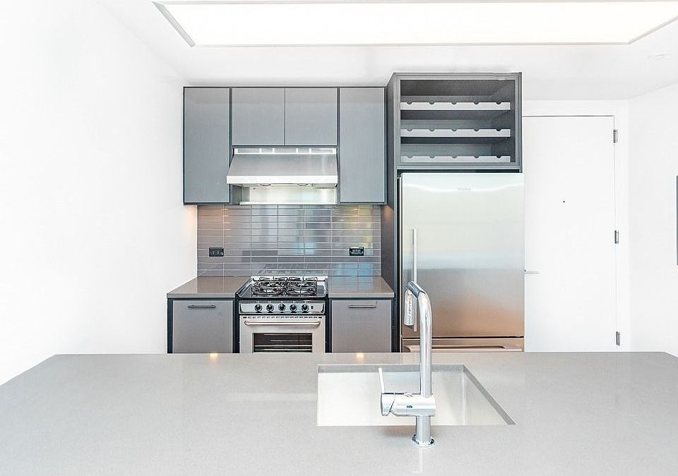 1st image of 1040 Dean St #65