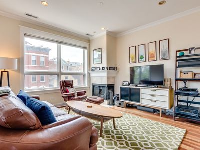 1712 W Beach Ave, Chicago, IL, 60622