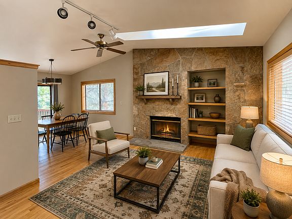 Living room/Dining Room