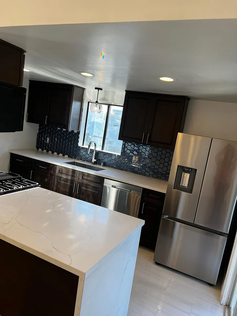 Building Photo - 807 N Alfred St #5