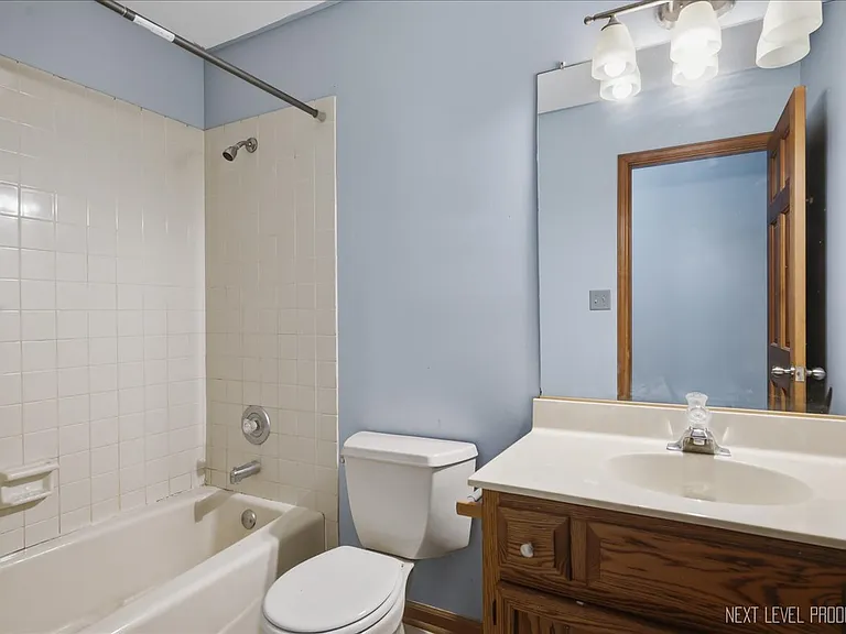 13 Saddlewood Ct — Photo 25