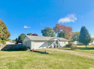 103 W Sanitary Rd, Abingdon, IL 61410