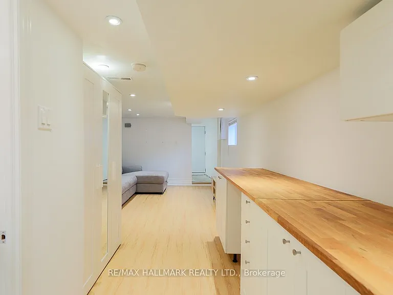 527 Craven Rd — Photo 28