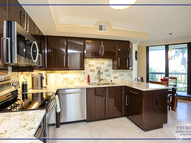 4551 Gulf Shore Blvd N #301 — Photo 10