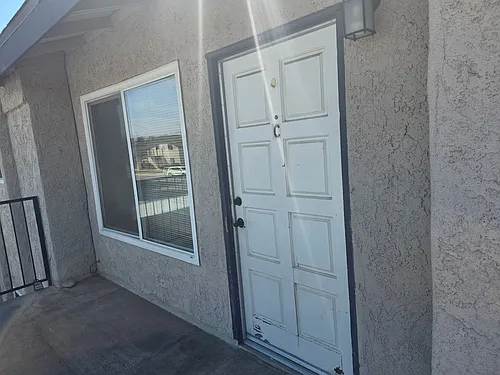 6401 Castleford St Photo 1