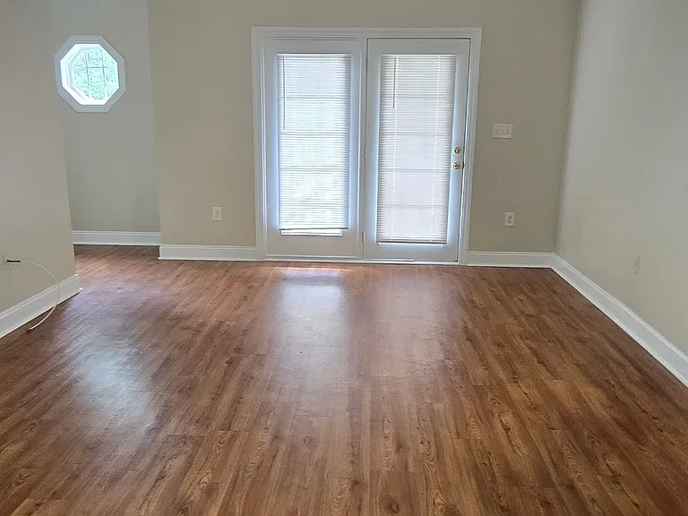 2057 Silvercrest Dr #C — Photo 3