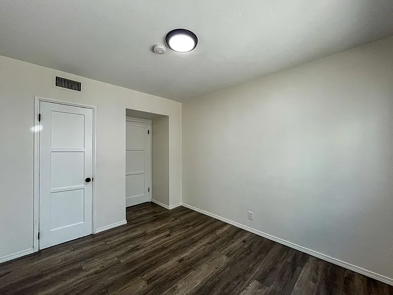 3401 W 84th Pl — Photo 26
