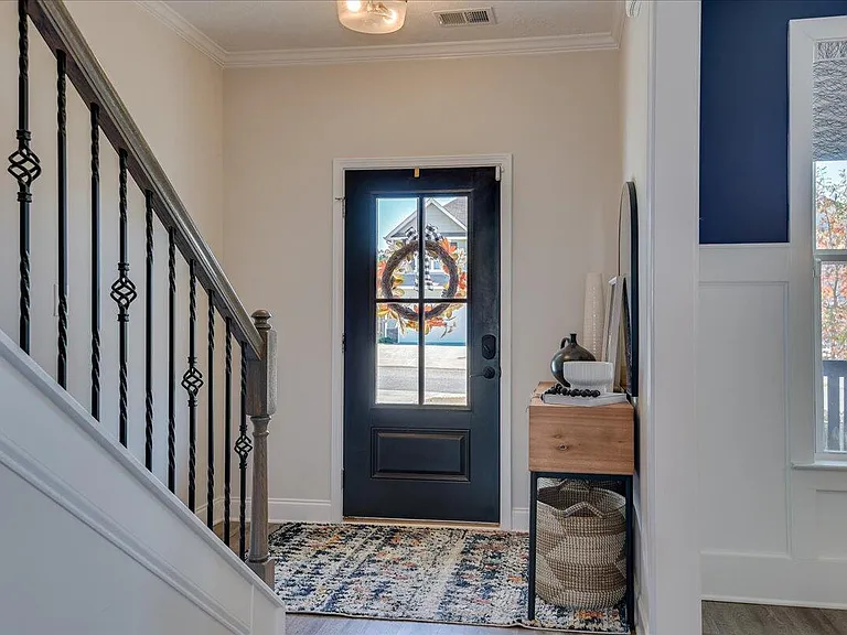 533 Fermoy Ln — Photo 3