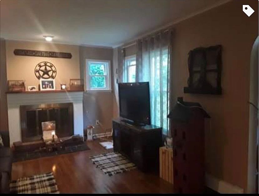 1st image of 234 Granville Ave