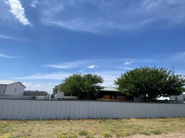 305 Imperial, New Deal, TX 79350