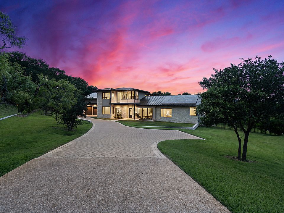 1st image of 302 Bent Tree Ct