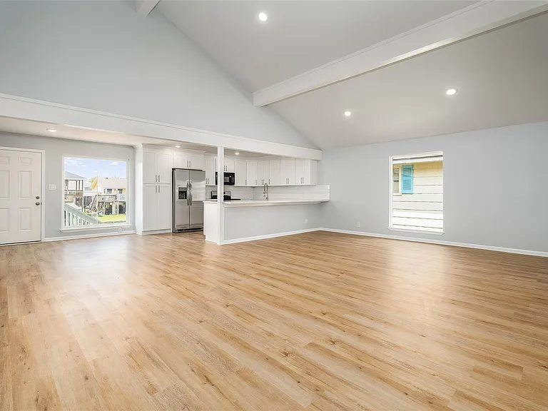 901 Bonita St — Photo 14
