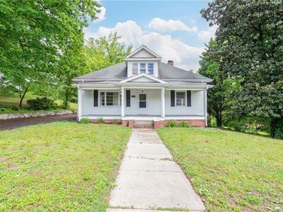 245 E Lebanon St, Mount Airy, NC, 27030