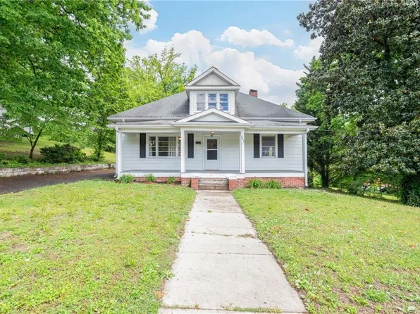 245 E Lebanon St, Mount Airy, NC 27030