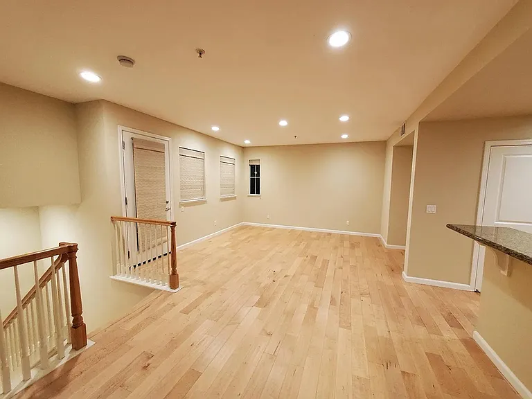 51 Bassett St — Photo 2
