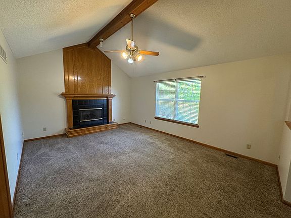 3rd image of 1208 SW Trail Ridge Dr