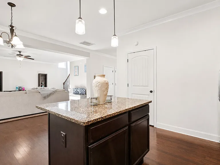 3105 Duke Dr — Photo 10