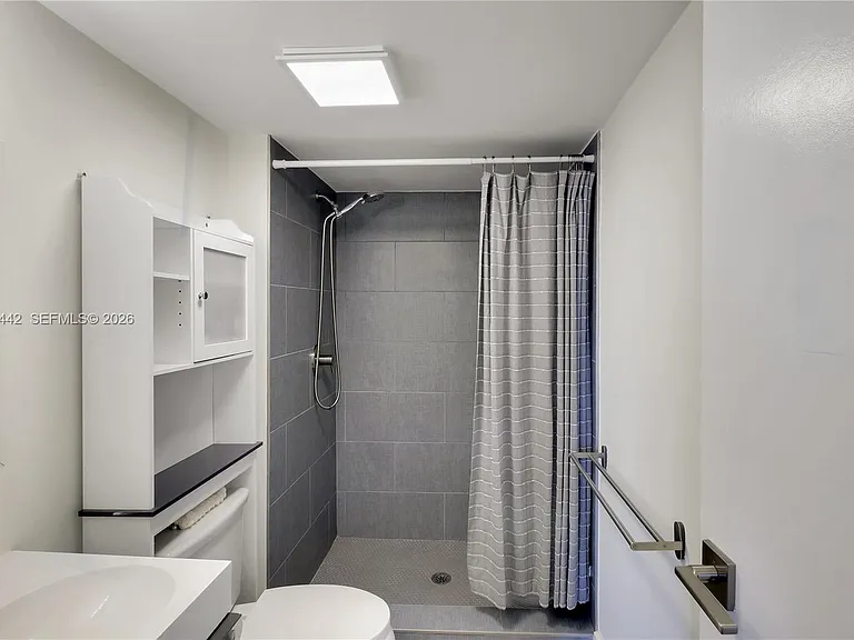 100 Bayview Dr #1008 — Photo 26