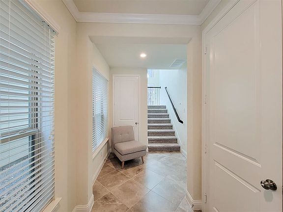5th image of 11011 Clover Hollow Ln